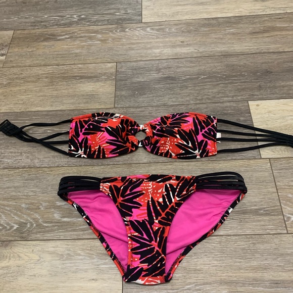Xhilaration Other - Tropical 2 piece bikini